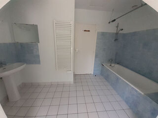  Maison à louer 3 pièces 86 m²