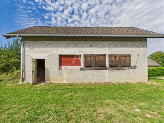  Remise / Grange � vendre 2 pi�ces 130 m�
