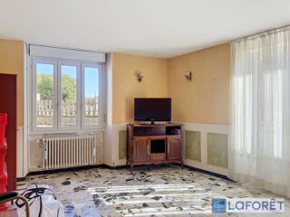 Vente Maison Maison Neuilly-l'Évêque 6 pièce(s) 206,87 m2 Neuilly l eveque