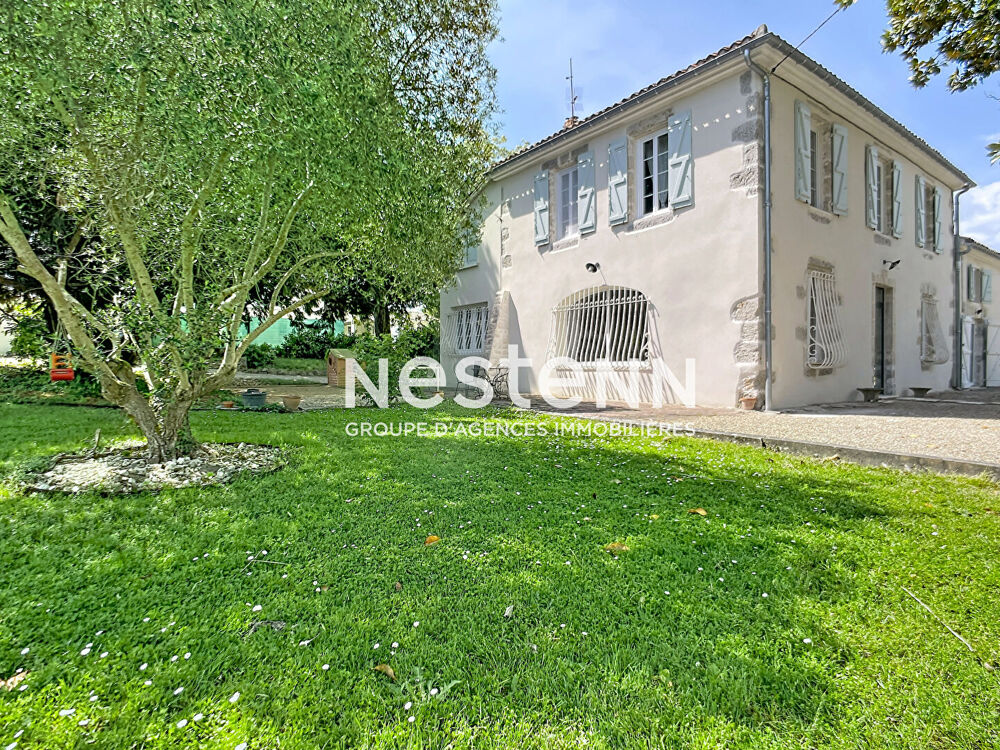 Maison de maître exceptionnelle à vendre à Nérac - 5 chambres, piscine, grand terrain