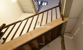  Immeuble � vendre 15 + pi�ces 318 m�