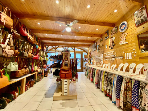 &Agrave; VENDRE: Fonds de commerce en plein coeur de Tournus 25000 71700 Tournus