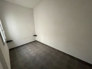  Immeuble à vendre 15 + pièces 416 m²