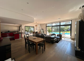  Maison à vendre 7 pièces 215 m²