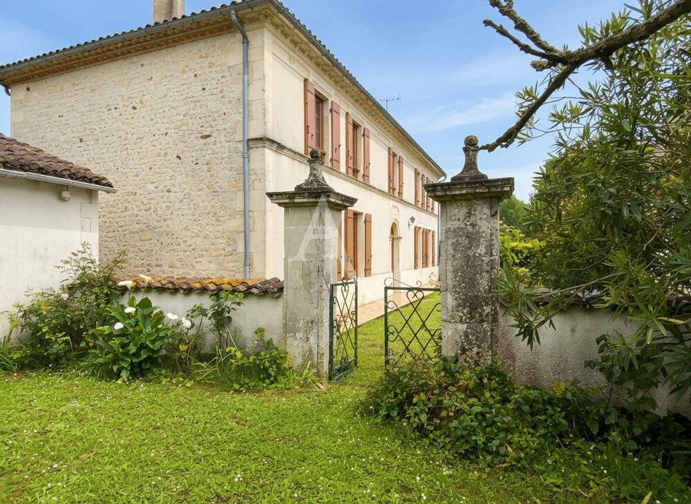 Maison 7 pièces 165 m² · à Mirambeau · 165 m² · 299 250 €