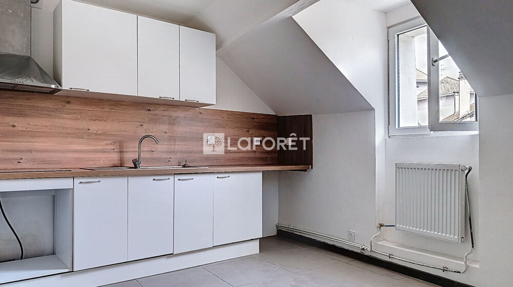 Location Appartement RUMILLY  TYPE 4  CENTRE Rumilly