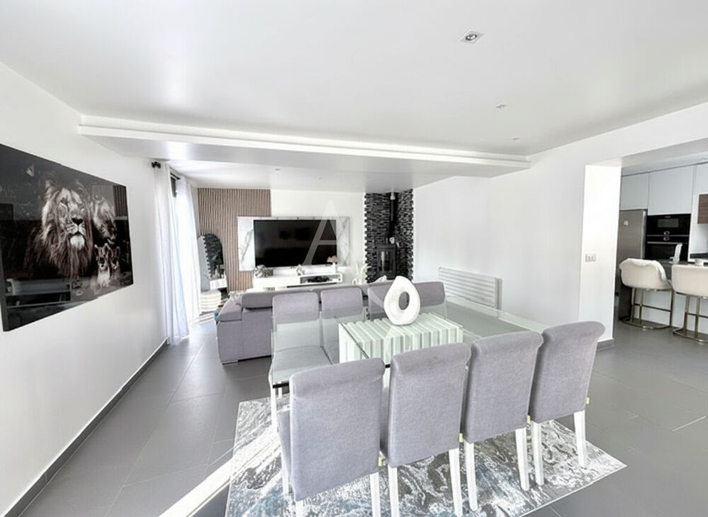 à vendre  Maison Villeneuve-Saint-Denis (77174)