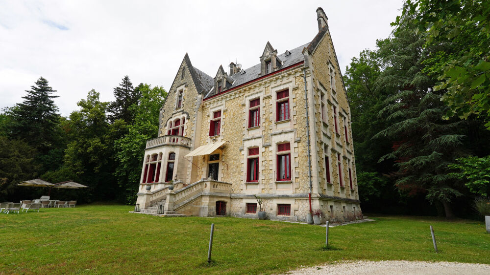 à vendre  Villa Périgueux (24000)