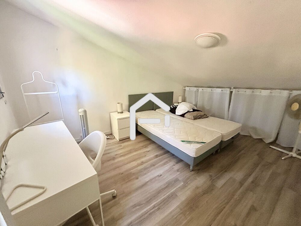 Location Appartement A louer : T2 en Duplex de 28 m² à Toulouse avec un Balcon et un Parking Toulouse