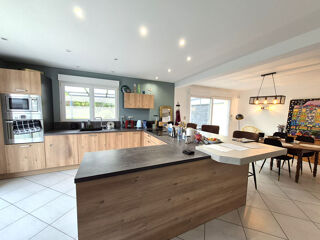  Maison à vendre 8 pièces 223 m²