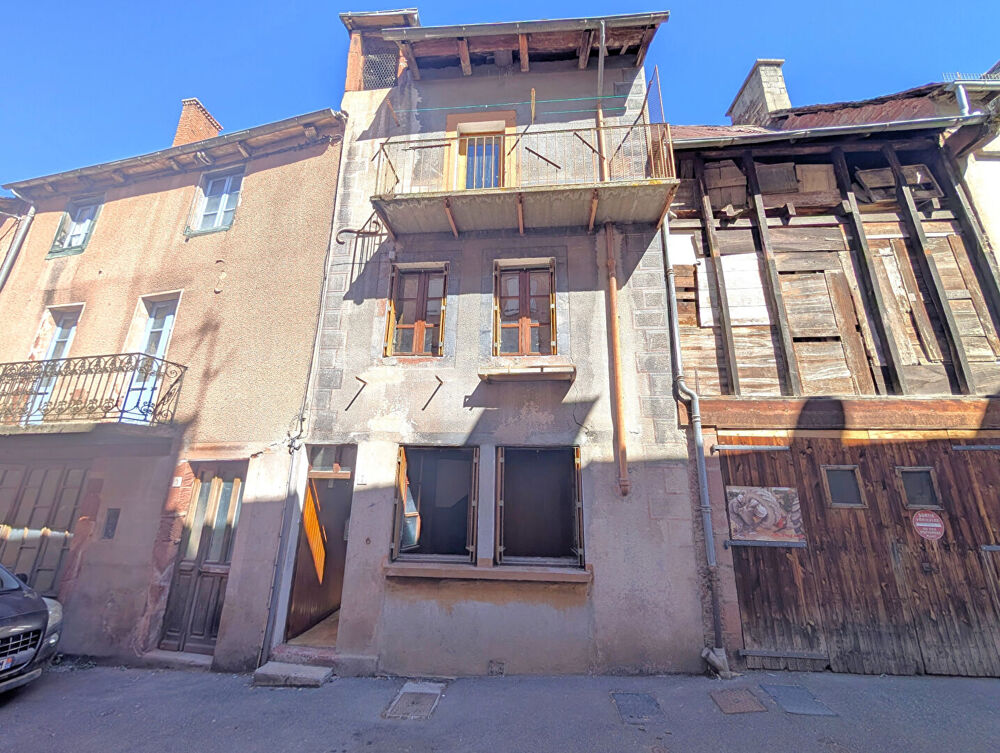 Villecomtal, Maison de village 70 m² à rénover + combles