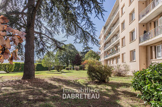 Appartement 4 pièces 71 m² · à Vénissieux · 71 m² · 170 000 €