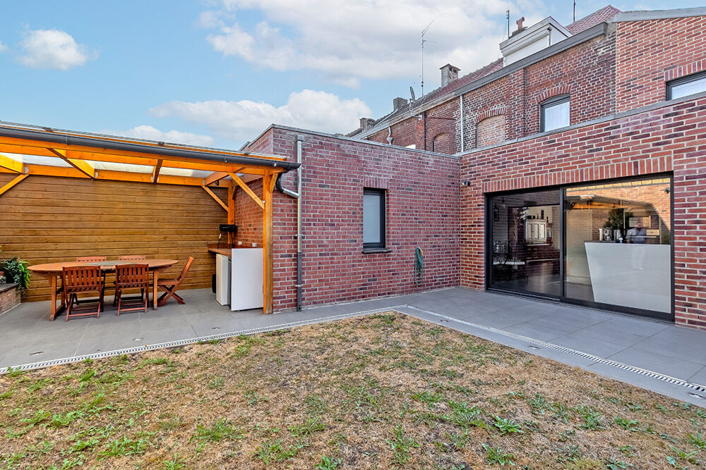 Vente Maison MAISON FAMILIALE IRREPROCHABLE 4 CHAMBRES JARDIN GARAGE Tourcoing