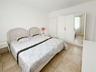  Appartement à louer 2 pièces 54 m²