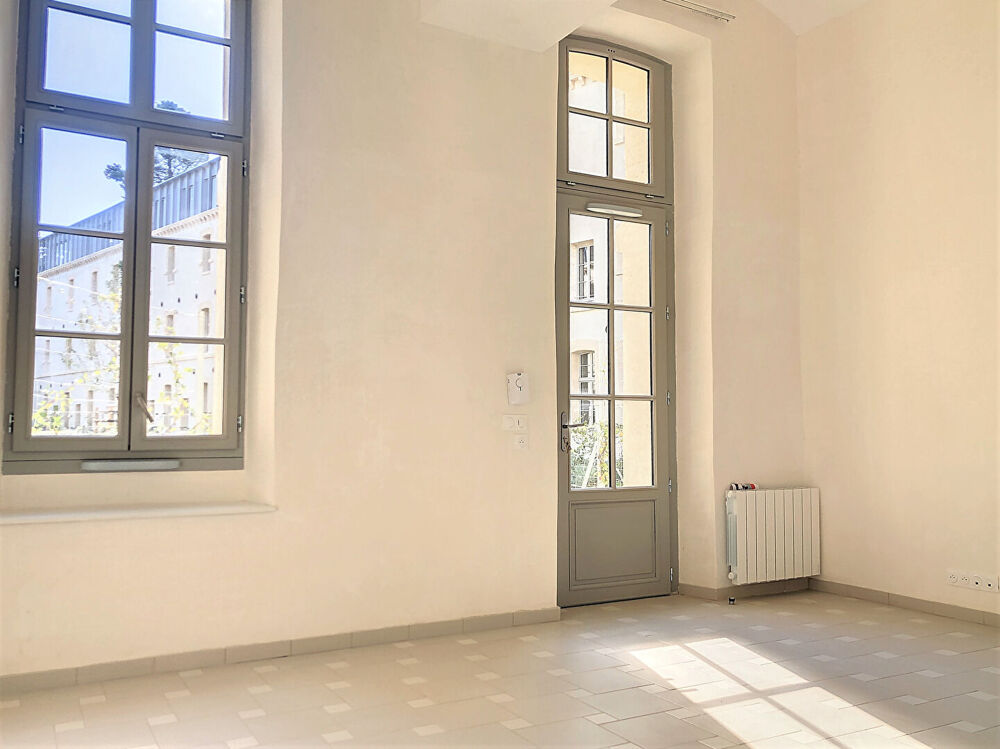 Location Appartement Appartement Avignon INTRA MUROS, 3 pièces, 57 m2, Terrasse Jardin et Parking Avignon