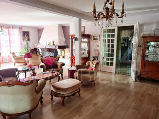  Maison � vendre 7 pi�ces 214 m�