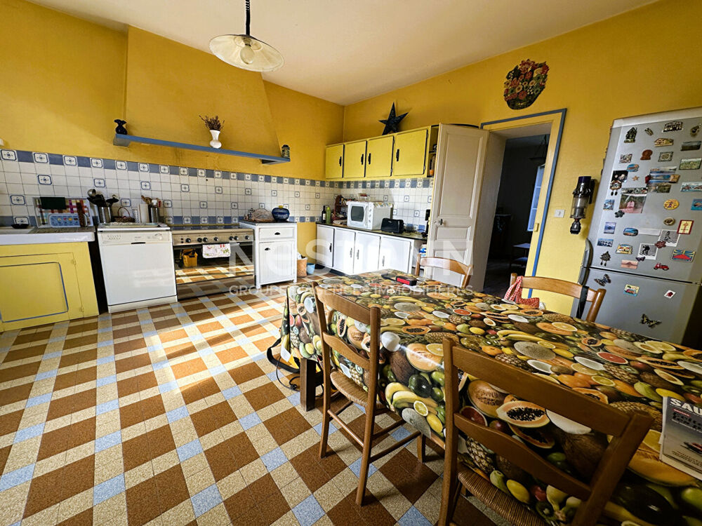 Vente Maison Vente charmante maison de village en pierre de taille de 110,22 m² avec 3 chambres, caves, jardin à Lavernat (72500) Lavernat
