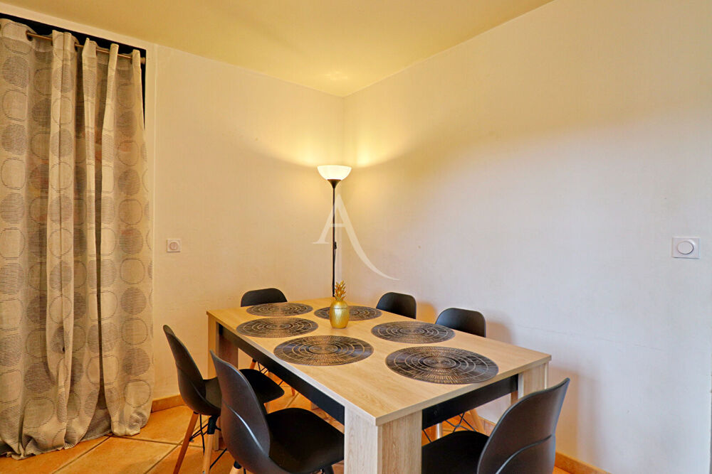 APPARTEMENT TYPE 4 DE 83 M2 AVEC BALCON AU CALME PARKING SECURISE ET CAVE
