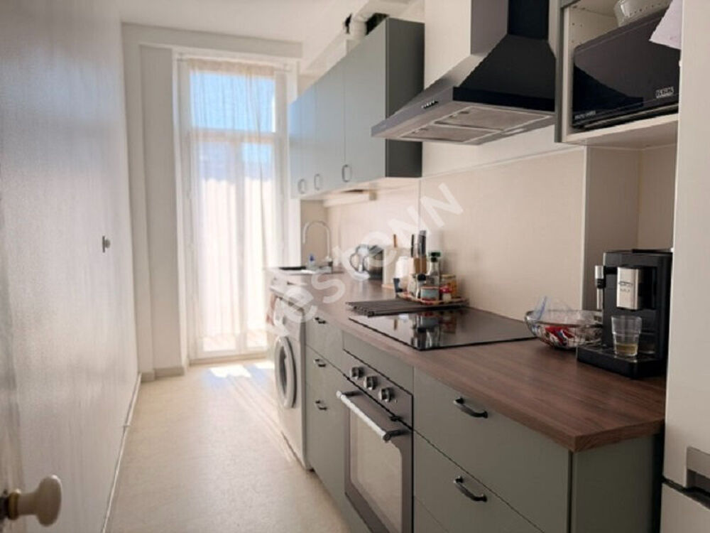 Vente Appartement Appartement Marseille 4 pièce(s) 75 m² Terrasse 10 m² VAUBAN PREFECTURE Marseille 6
