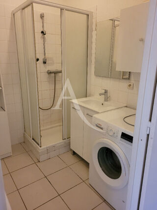  Appartement à louer 1 pièce 32 m²