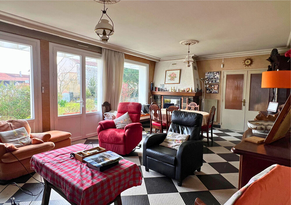 Ensemble immobilier à vendre à Beauvoir-sur-Mer - Fort potentiel