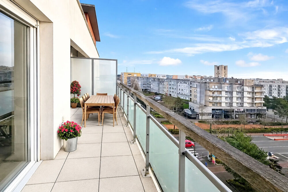 Vente Appartement Superbe T3 au dernier étage avec terrasse et vue dégagée Cergy