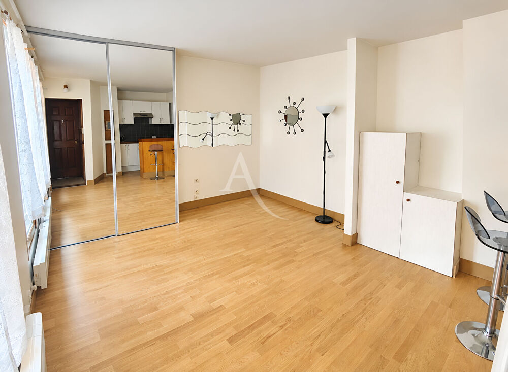 Vente Appartement Beau studio en arrière cour Paris 13