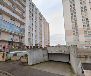 Parking / Garage � vendre 12 m�