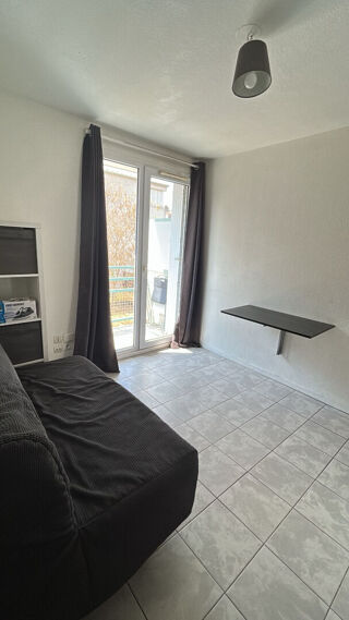  Appartement à louer 1 pièce 14 m²