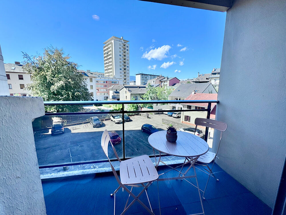 Location Appartement CHAMBÉRY CENTRE ? T2 MEUBLÉ DE STANDING ? 50 M² ? PARKING ? TERRASSE ? CAVE Chambery