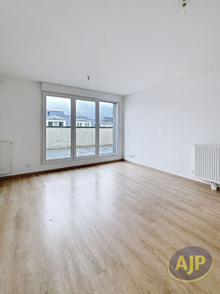 Appartement à louer 3 pièces 67 m²