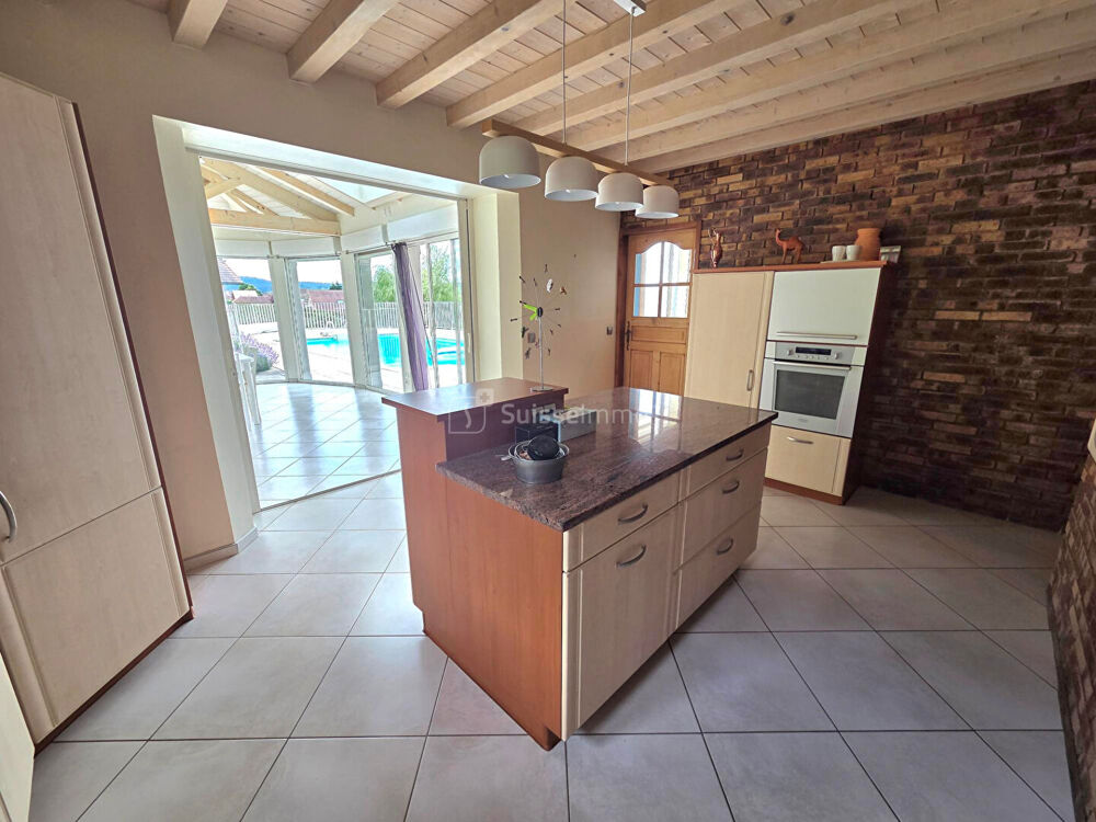 Vente Maison MAISON  9 PIECES 163m² SUR TERRAIN DE 20.88 ARES 549000 EUROS Pontarlier