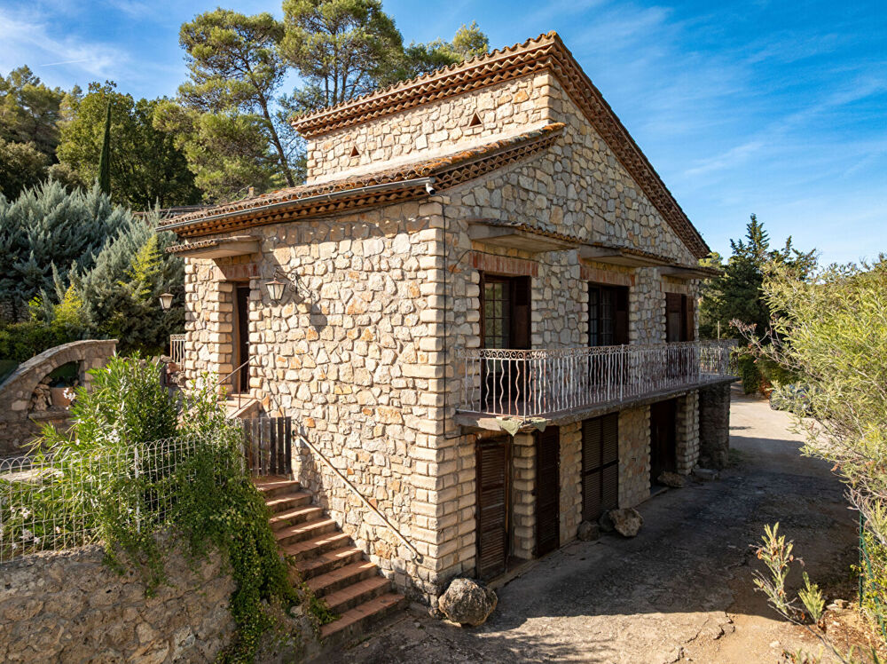 Vente Maison A VENDRE EN EXCLUSIVITÉ, Villa Taradeau 5 pièce(s) 93 m2 en 2 appartements, Garage, Proche village Taradeau
