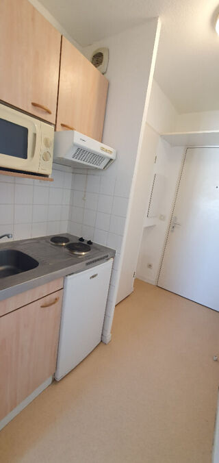  Appartement à louer 1 pièce 18 m²