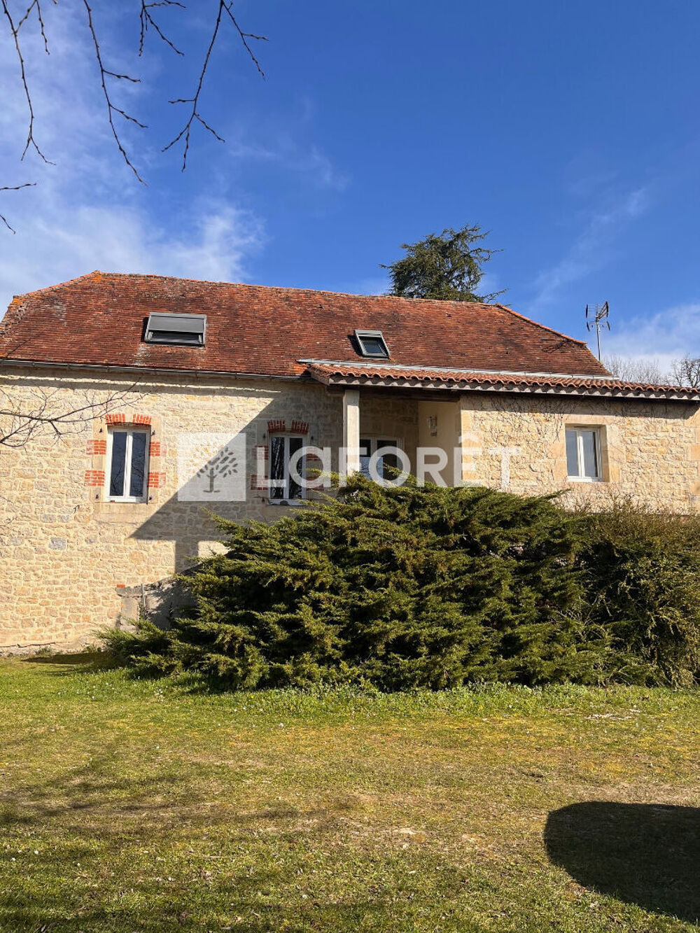 Maison 8 pièces 223 m² · à Les Pechs du Vers · 223 m² · 450 000 €