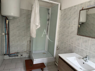  Appartement à louer 2 pièces 55 m²