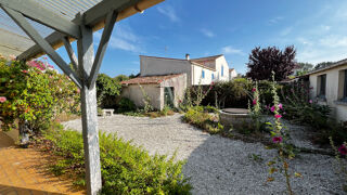  Maison  vendre 8 pices 165 m