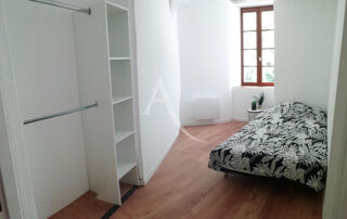  Appartement à louer 2 pièces 33 m²