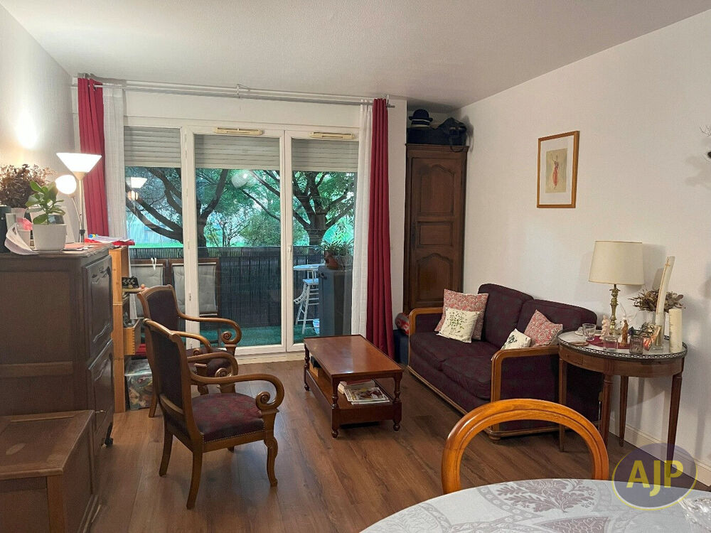 Vente Appartement Appartement Bordeaux 3 pièce(s) 69.79 m2 Bordeaux