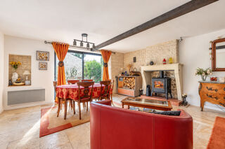  Maison à vendre 15 + pièces 404 m²