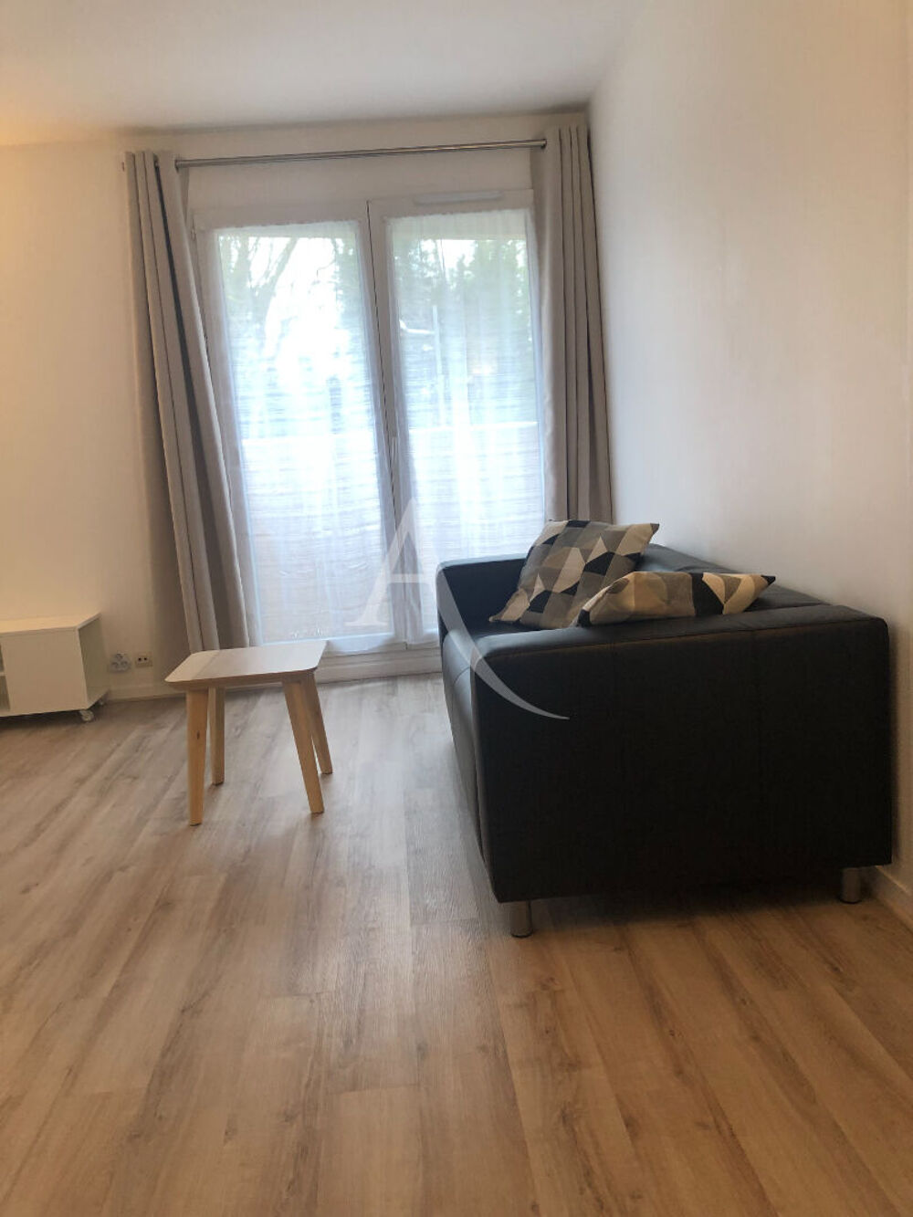 Location Appartement Appartement ERMONT - MEUBLE - 2 pièces - 38,96 m² Ermont