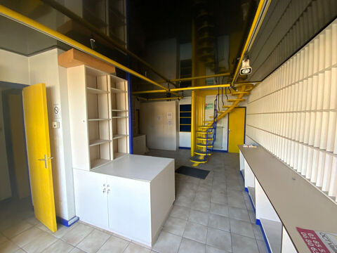   Local d'activit�  1219 m2 