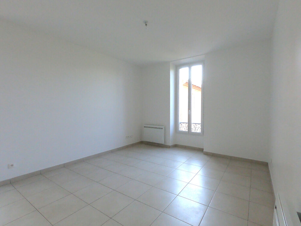 Location Appartement APPARTEMENT GARDANNE - 4 pièce(s) -76 m2 Gardanne