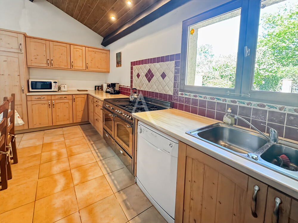 Vente Maison Belle maison avec piscine et double garage Duravel