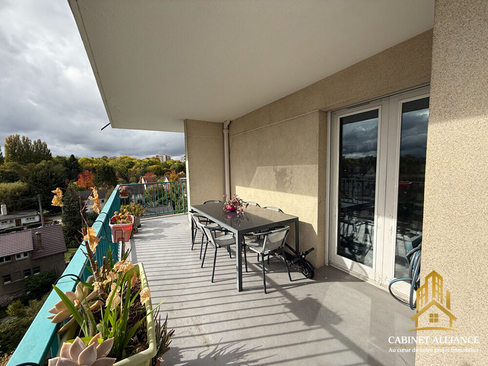 Vente Appartement À vendre : Appartement spacieux de 6 pièces à Melun Melun