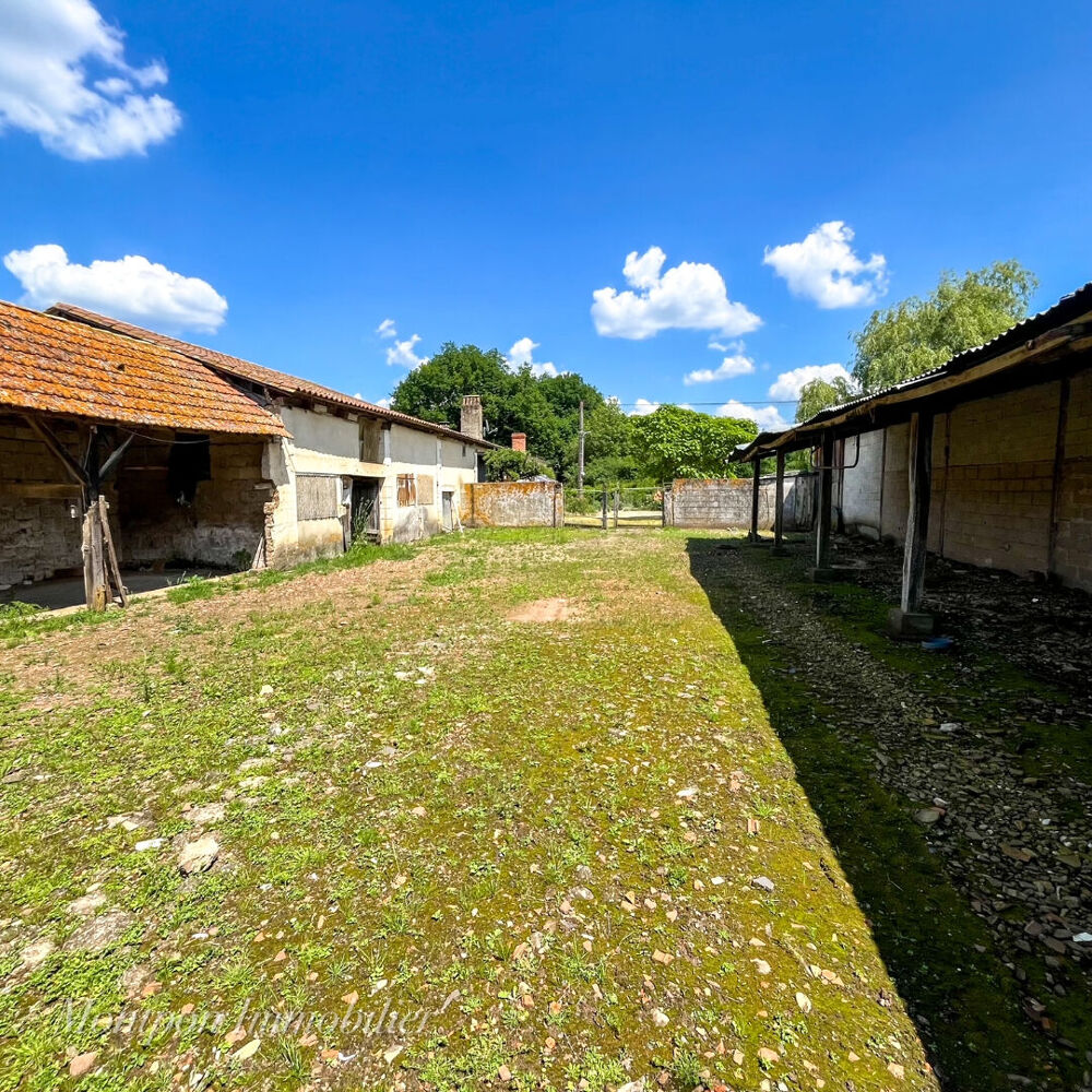 Maison et Hangar isolés