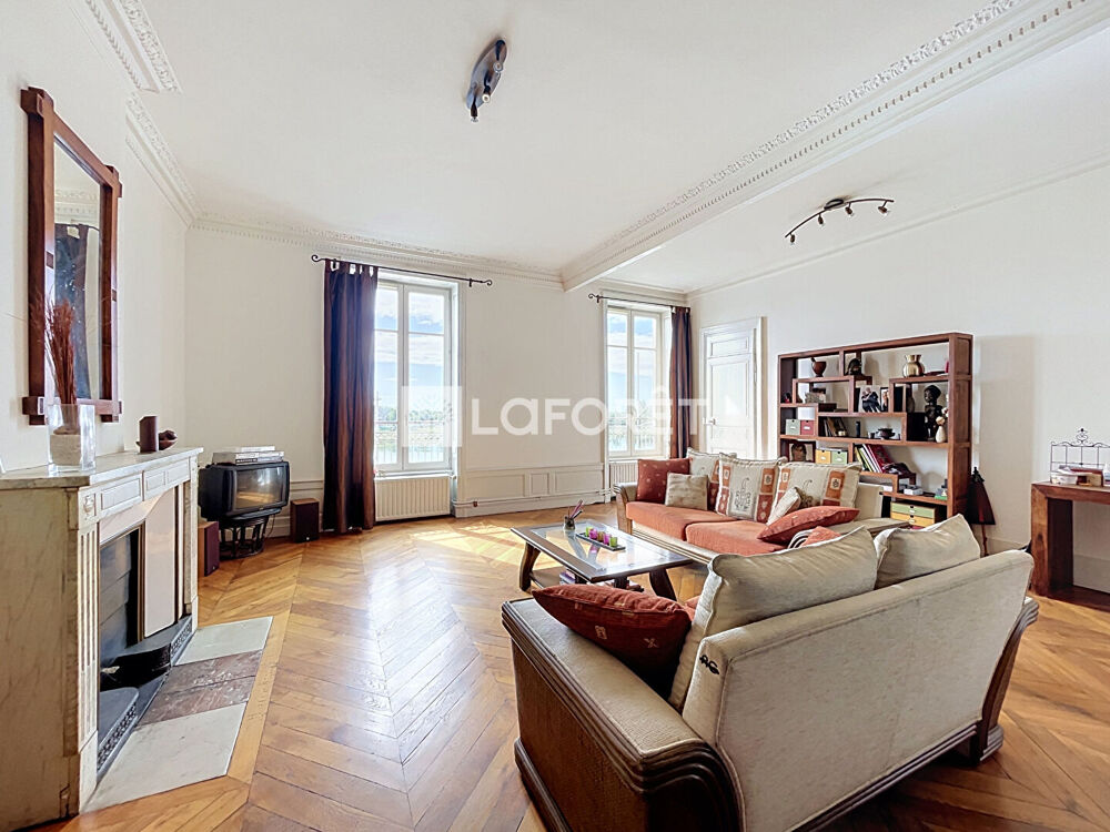 Appartement Macon 4 pièces 150 m2