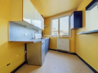  Appartement à louer 2 pièces 56 m²