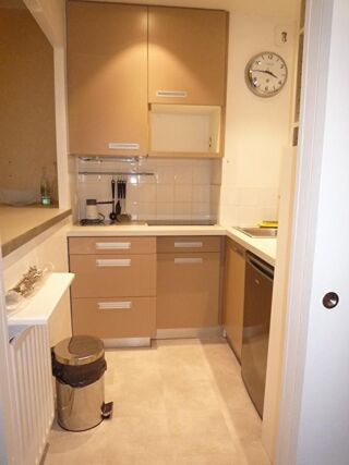  Appartement à louer 1 pièce 28 m²
