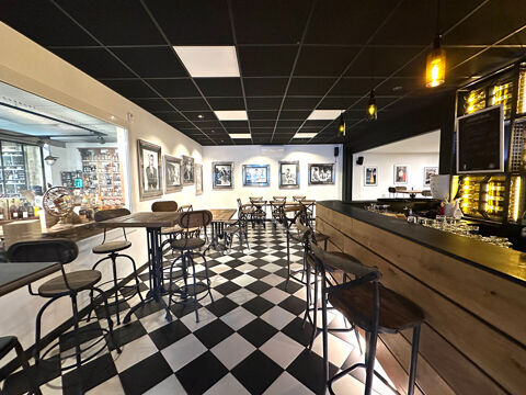 ALBI, Fonds de commerce de 240 m&sup2; 109000 81000 Albi